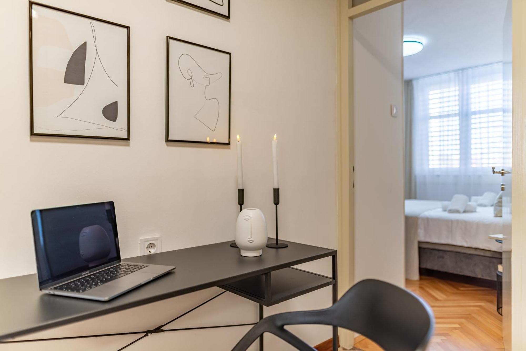 Apartment A&m 3 Bridge Luxury Center
