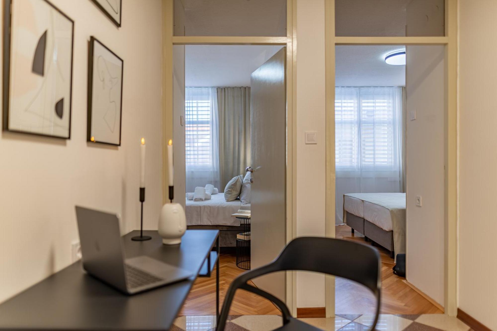 Apartment A&m 3 Bridge Luxury Center